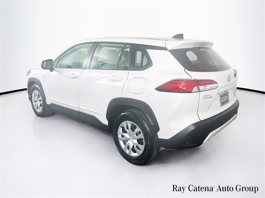 Used 2023 Toyota Corolla Cross L image 5