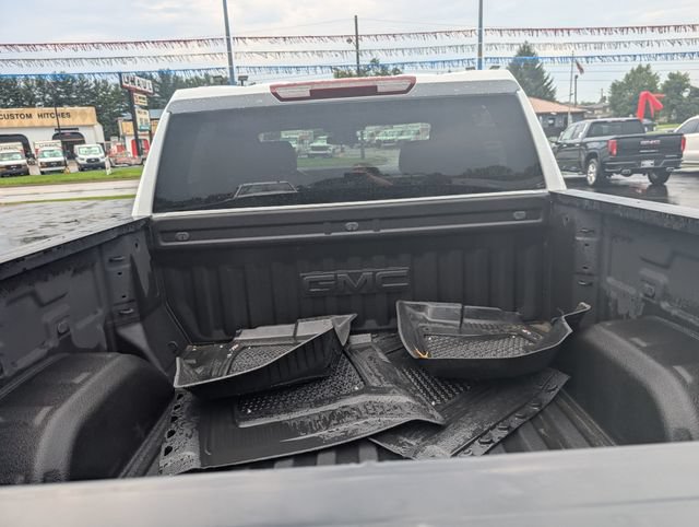 Used 2025 GMC Sierra 1500 AT4 AWD/4WD image 9