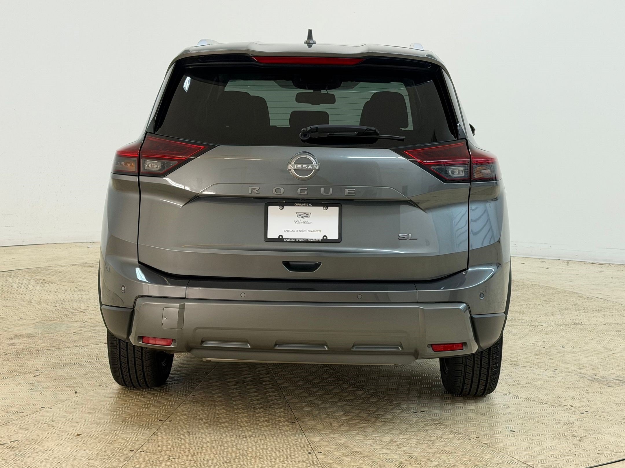 Used 2026 Nissan Rogue SL FWD image 10