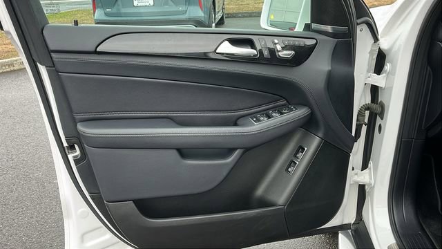 Used 2018 Mercedes-Benz GLE 550e 4MATIC image 9