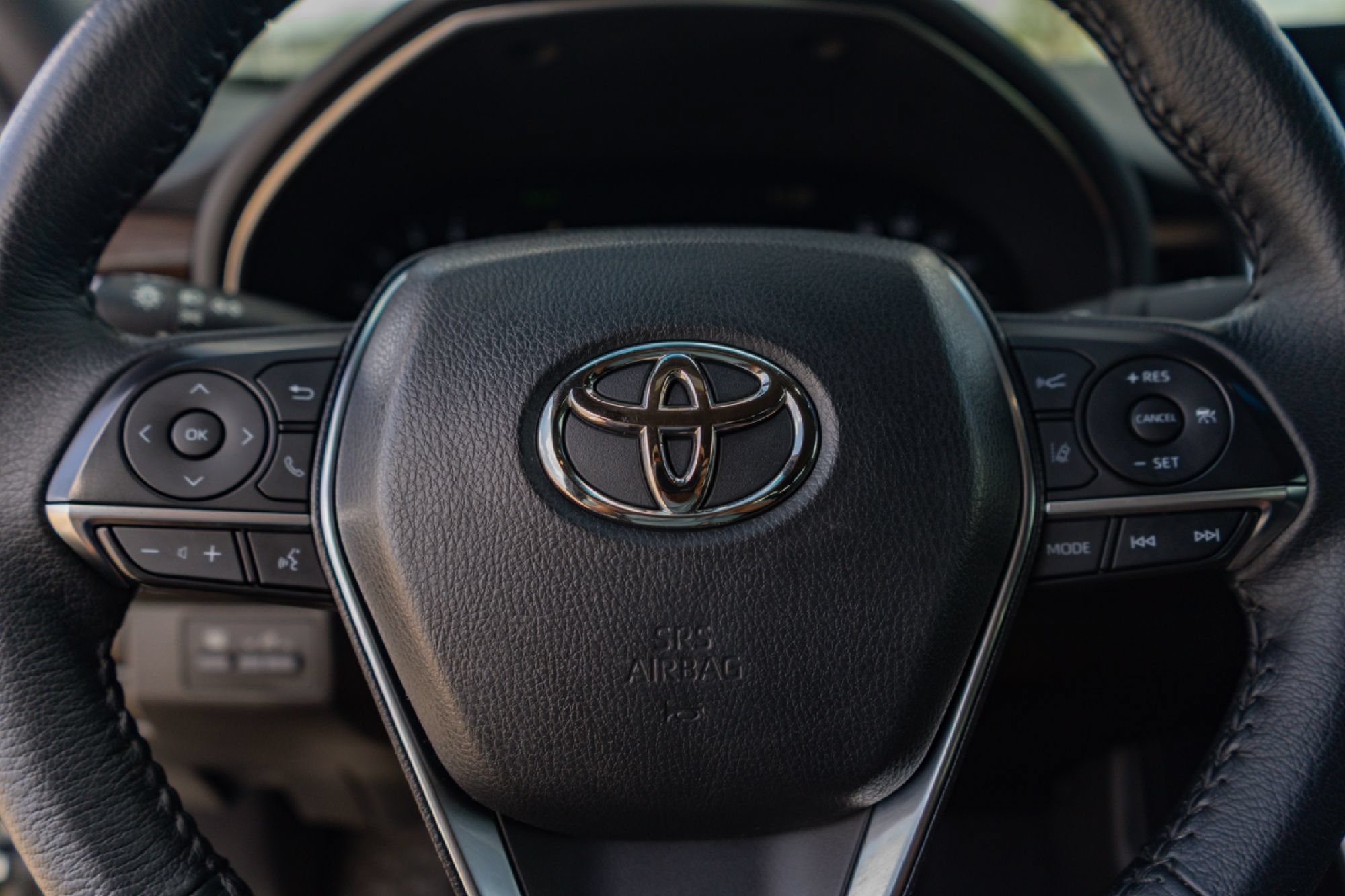 Used 2021 Toyota Avalon XLE FWD image 11