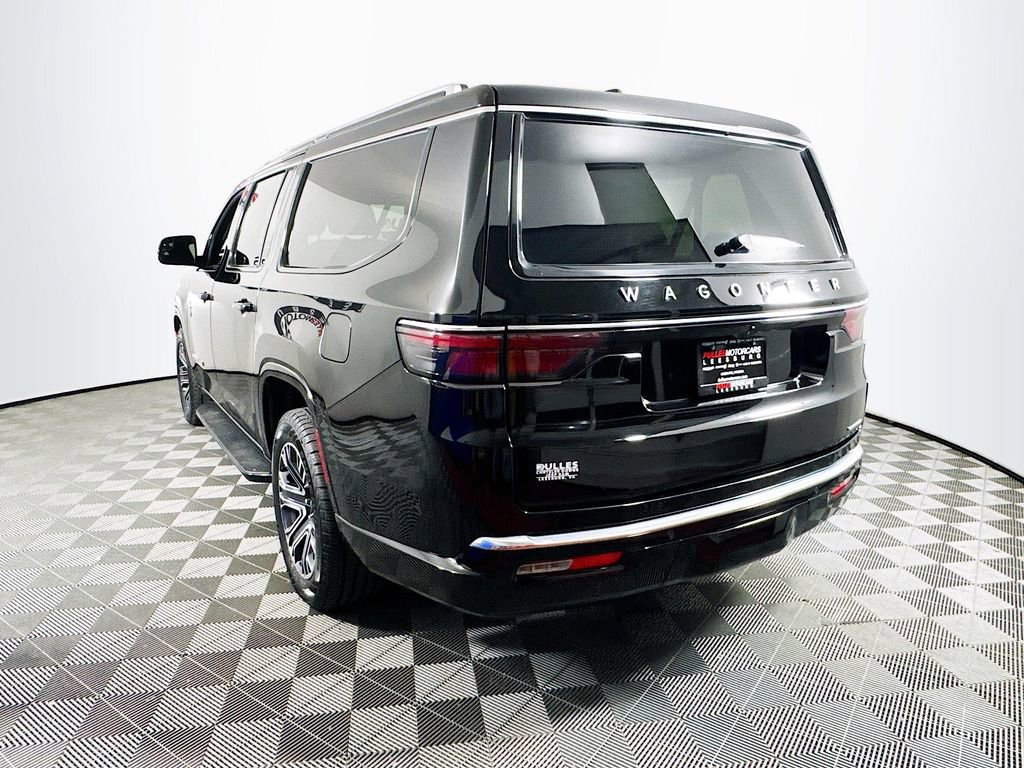 Used 2024 Jeep Wagoneer L Series II w/ Flexible Seating Group image 5