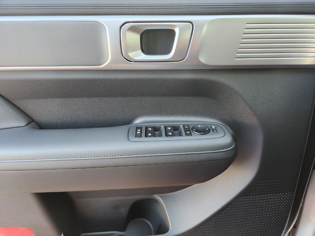 New 2026 Hyundai Santa Fe SEL FWD image 22