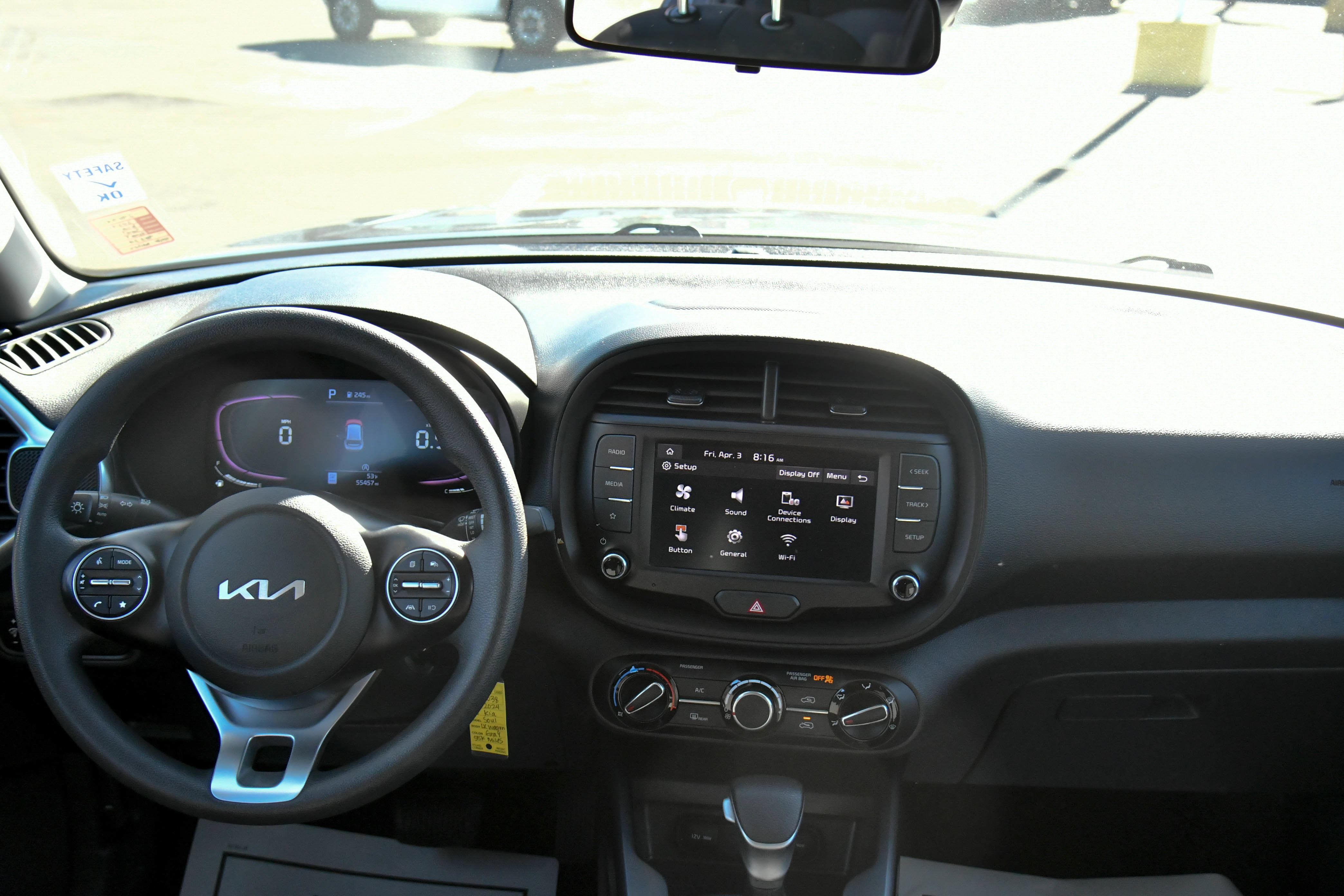 Used 2024 Kia Soul LX w/ Option Group 015 FWD image 30