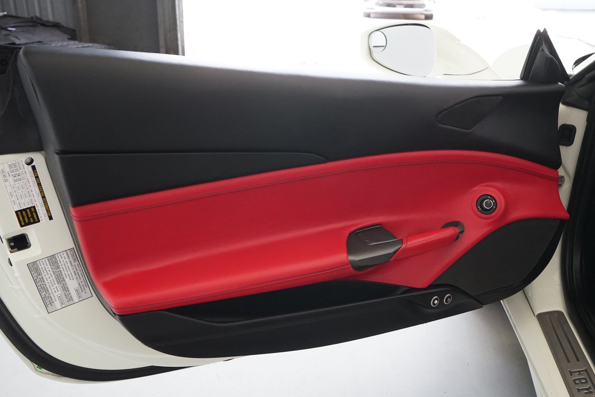 Used 2019 Ferrari 488 Spider RWD image 18