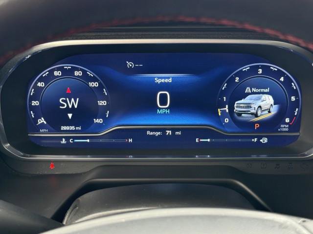 Used 2023 Chevrolet Suburban RST w/ Luxury Package image 23