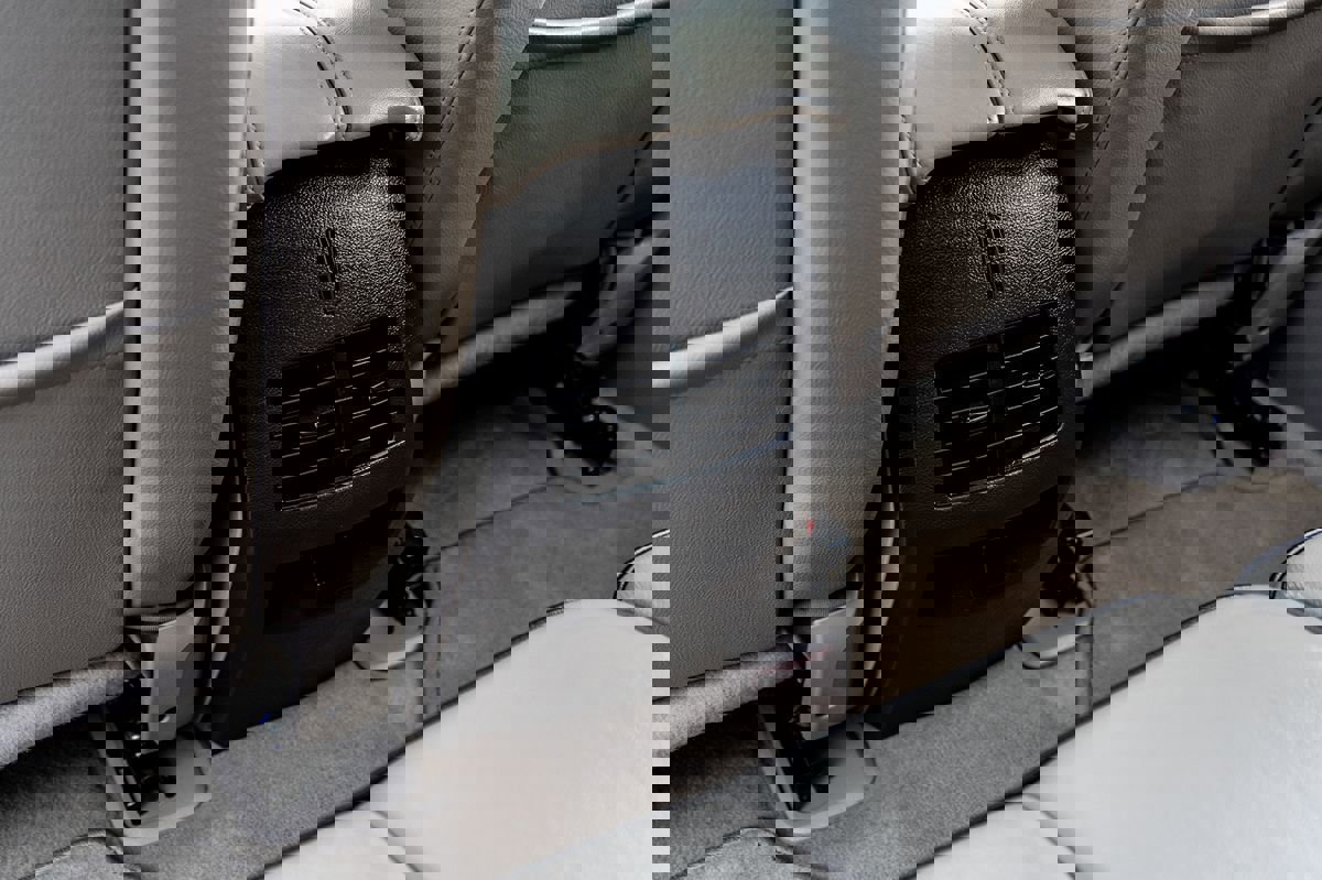 Used 2012 Lincoln MKX AWD image 35