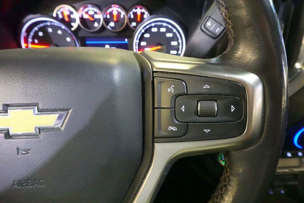 Used 2021 Chevrolet Silverado 2500 LTZ w/ LTZ Convenience Package AWD/4WD image 14