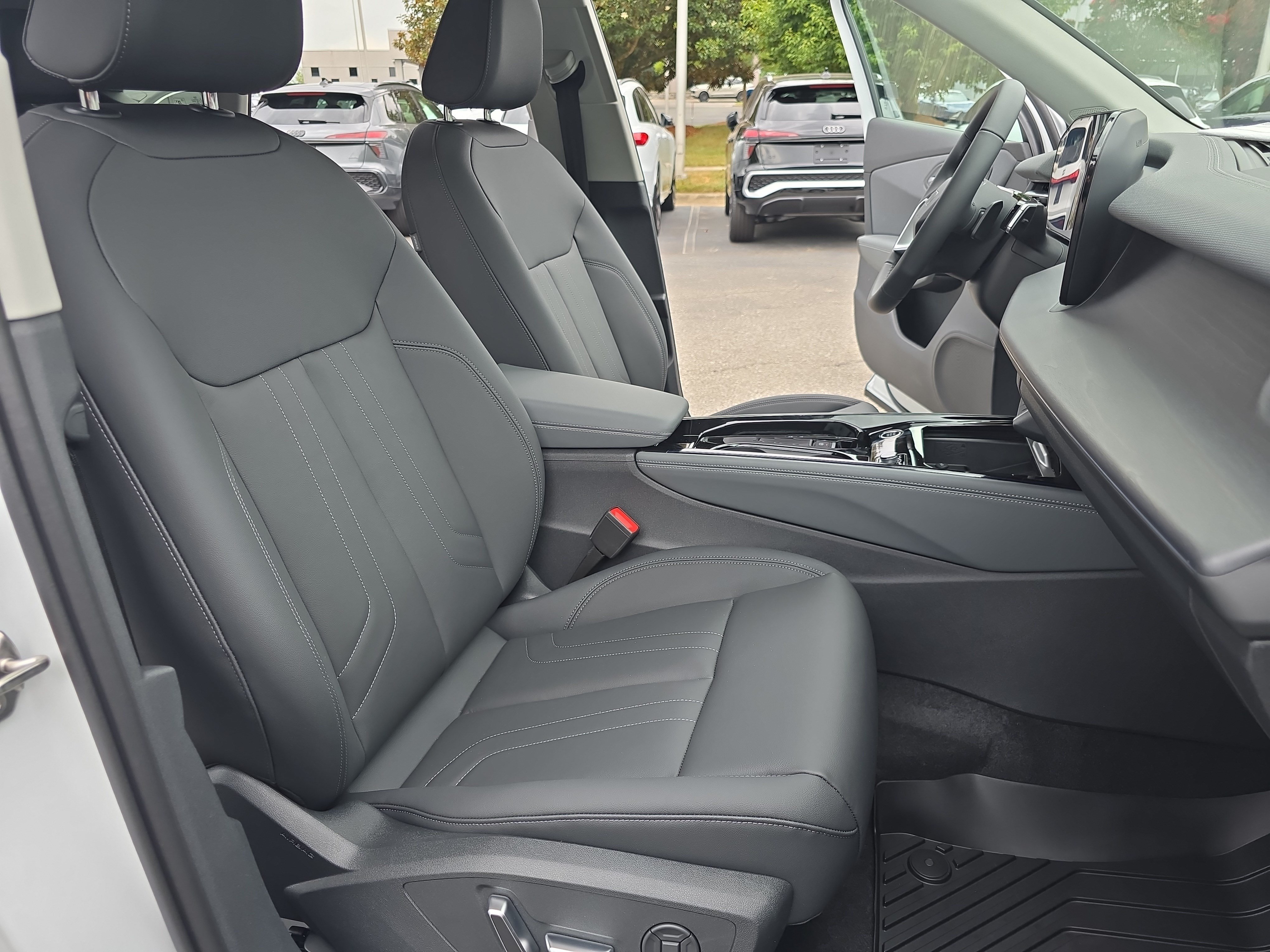 New 2026 Audi Q3 quattro 2.0T AWD/4WD image 10