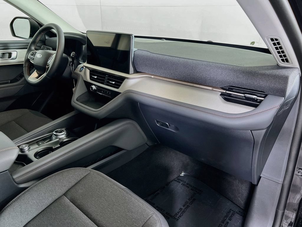 New 2026 Ford Explorer Active AWD/4WD image 30