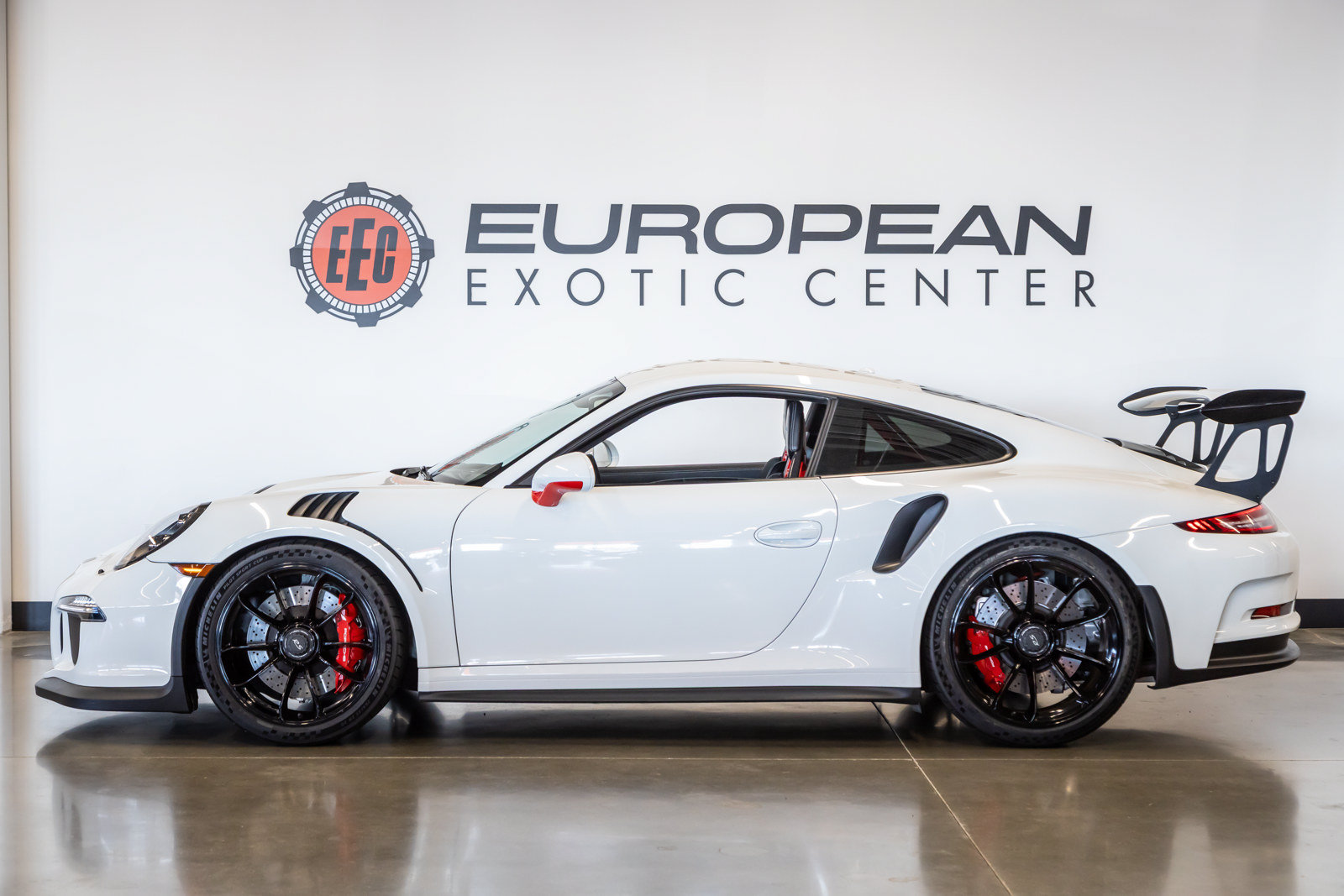 Used 2016 Porsche 911 GT3 RS RWD image 7