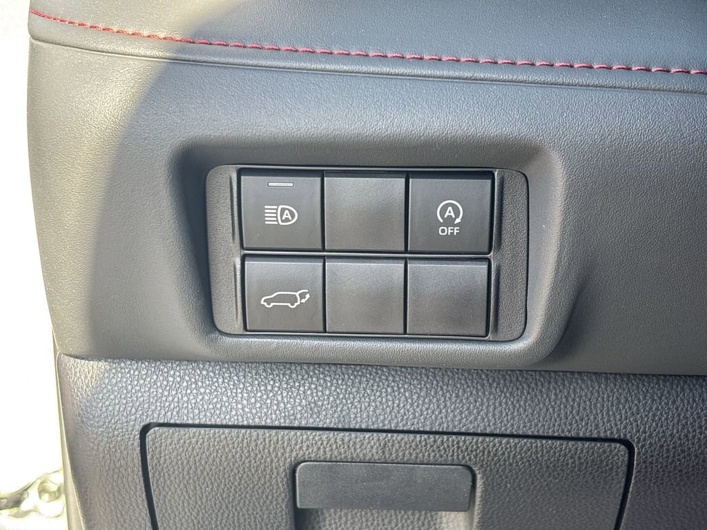 Used 2023 Toyota Highlander XSE image 18