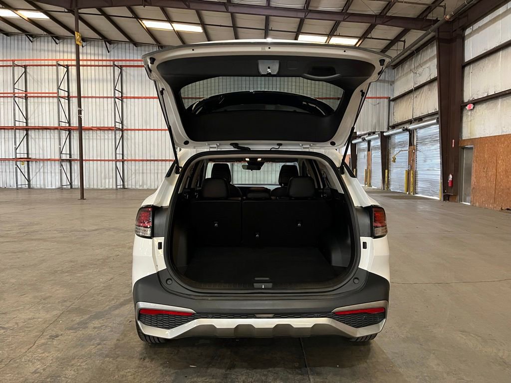 Used 2023 Kia Sportage EX image 12