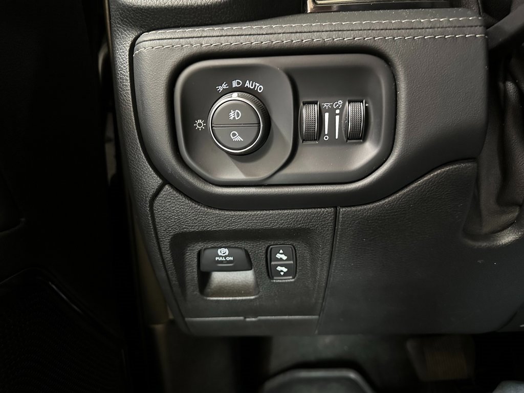 Used 2022 RAM 1500 Limited image 21