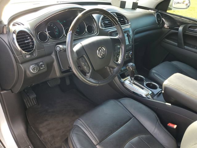 Used 2017 Buick Enclave Leather image 6