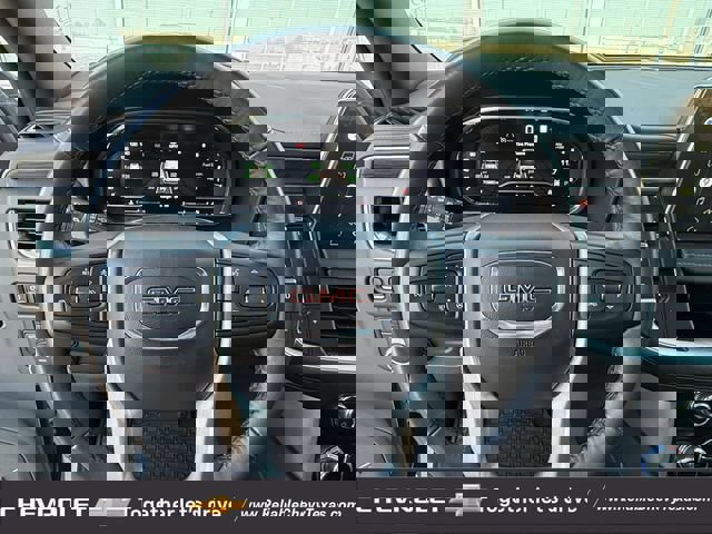 Used 2022 GMC Yukon SLT w/ SLT Premium Package image 13