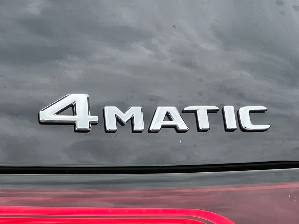 New 2027 Mercedes-Benz GLC 300 4MATIC image 9