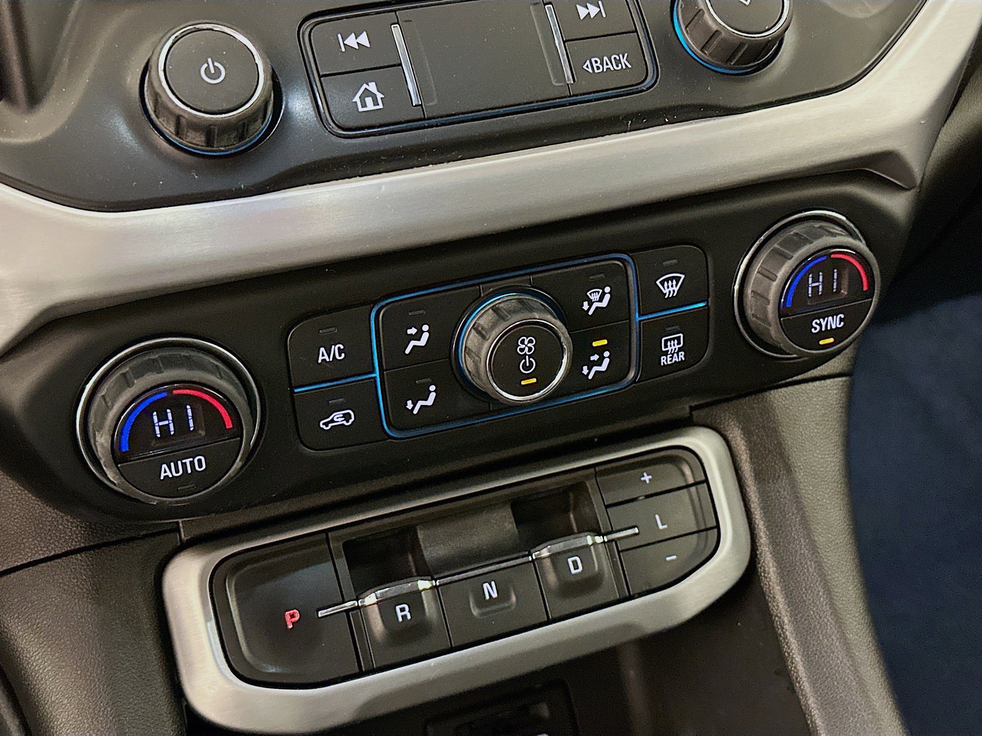 Used 2021 GMC Acadia SLT w/ Elevation Edition image 24