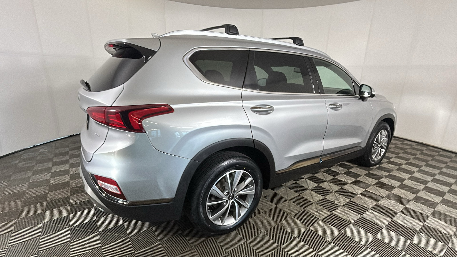 Used 2020 Hyundai Santa Fe Limited AWD/4WD image 3