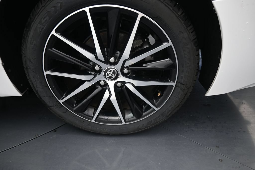 Used 2024 Toyota Camry SE FWD image 18