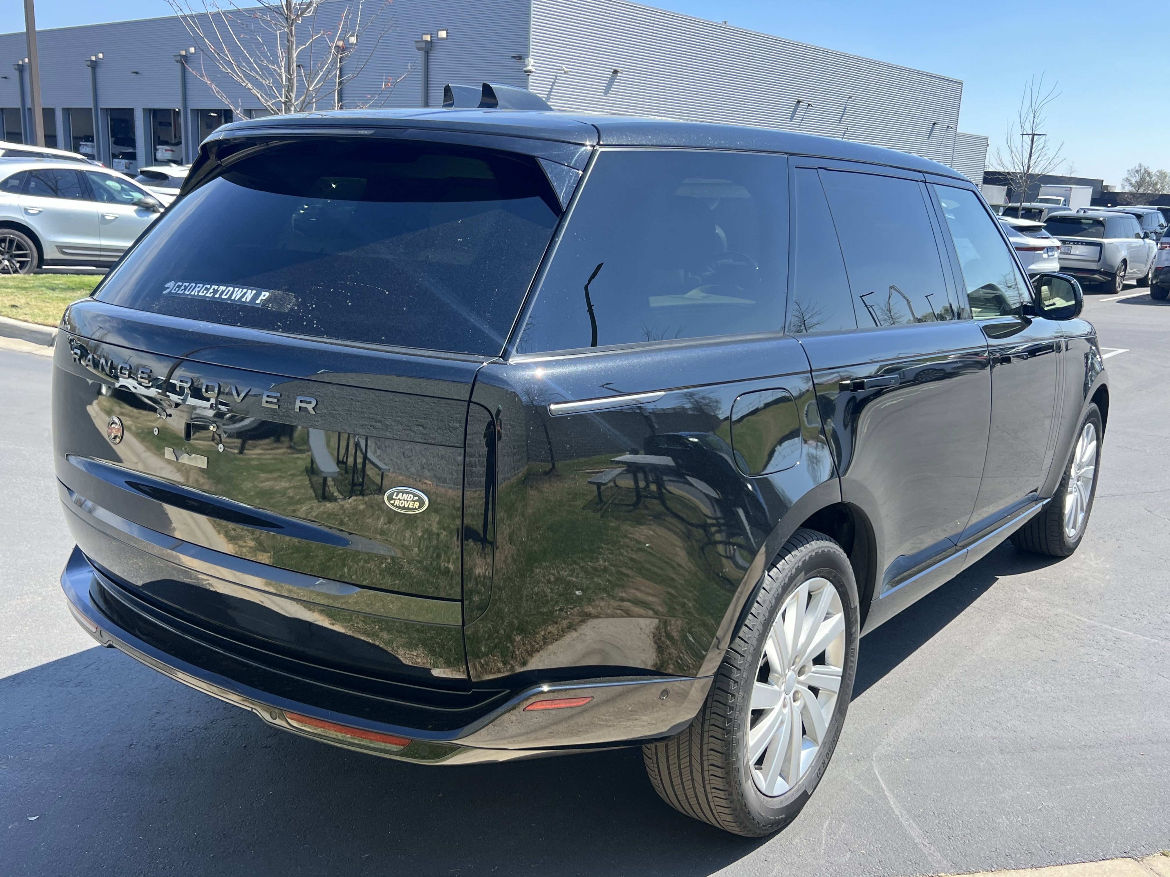 Certified 2023 Land Rover Range Rover Long Wheelbase SE image 7