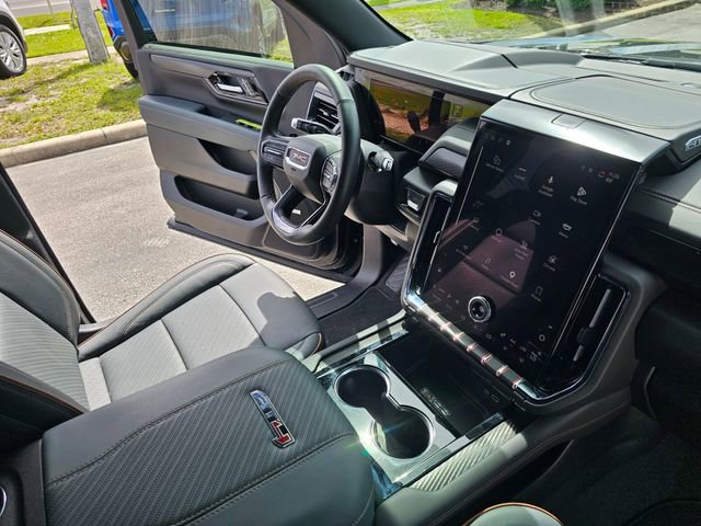Used 2025 GMC Yukon AT4 w/ AT4 Premium Package image 26