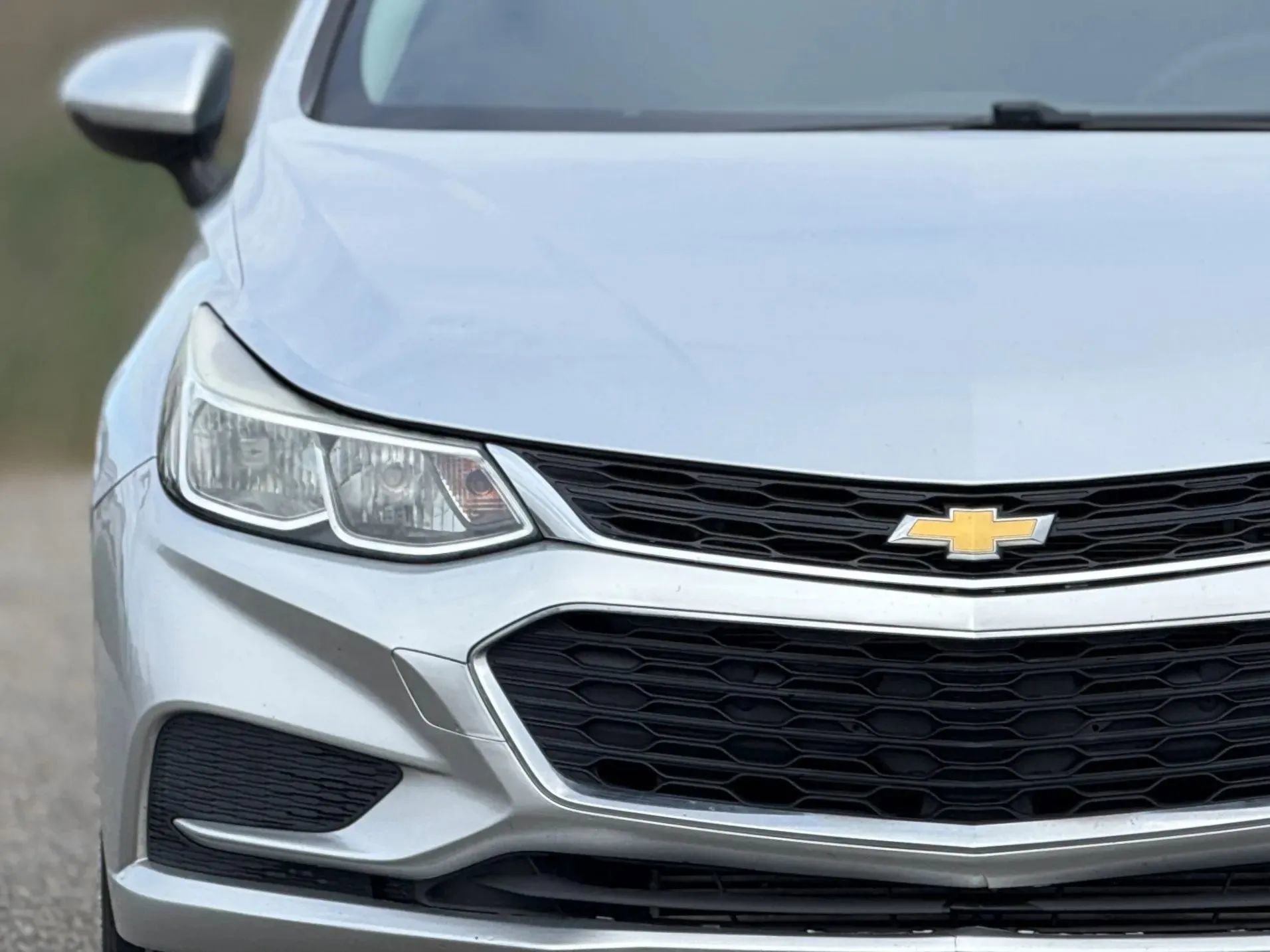 Used 2018 Chevrolet Cruze LS FWD image 11