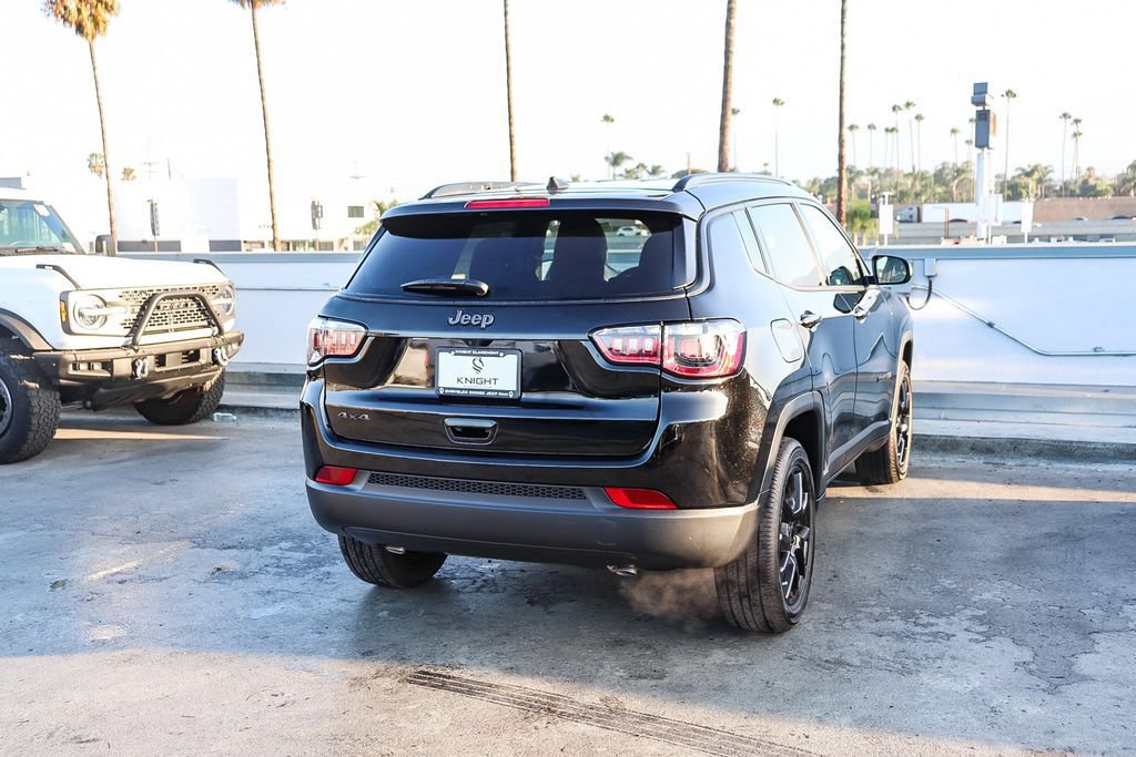 New 2026 Jeep Compass Latitude AWD/4WD image 9
