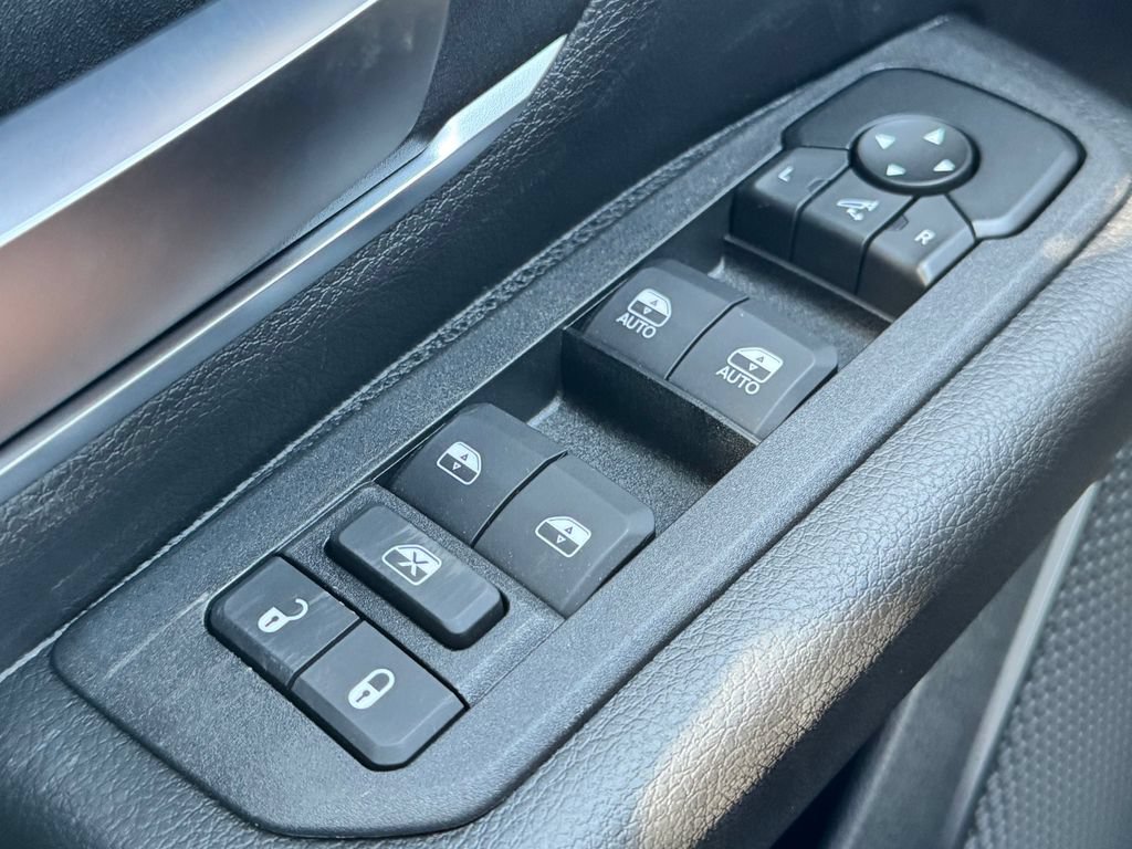 New 2026 RAM 1500 Big Horn w/ Night Edition AWD/4WD image 24