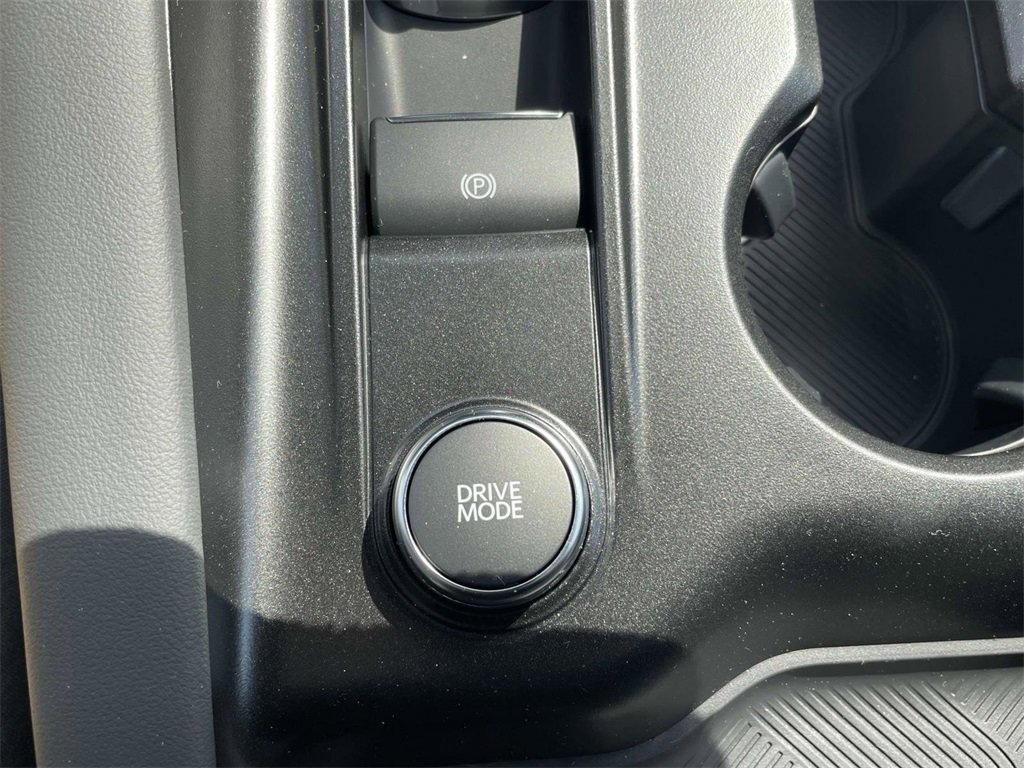 New 2025 Ford Explorer Active image 25