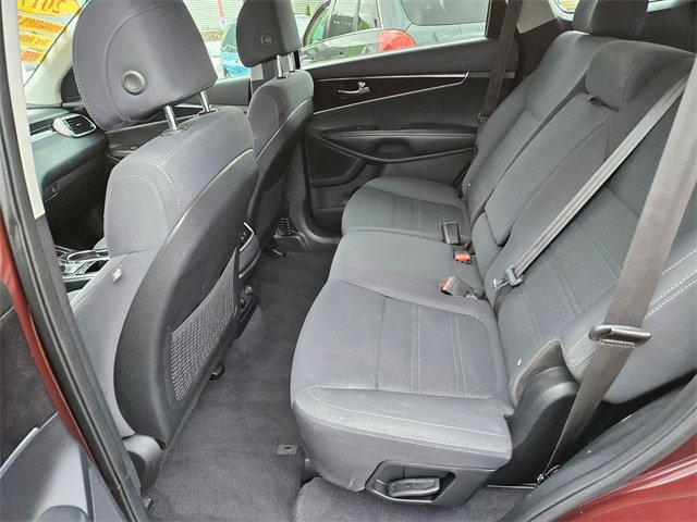 Used 2017 Kia Sorento LX image 13