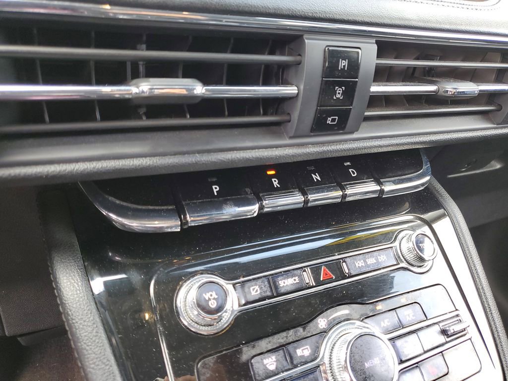 Certified 2022 Lincoln Corsair Reserve w/ Equipment Group 201A image 29