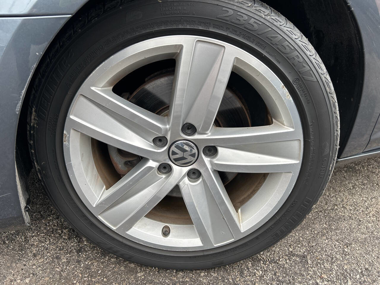Used 2013 Volkswagen CC Sport image 18