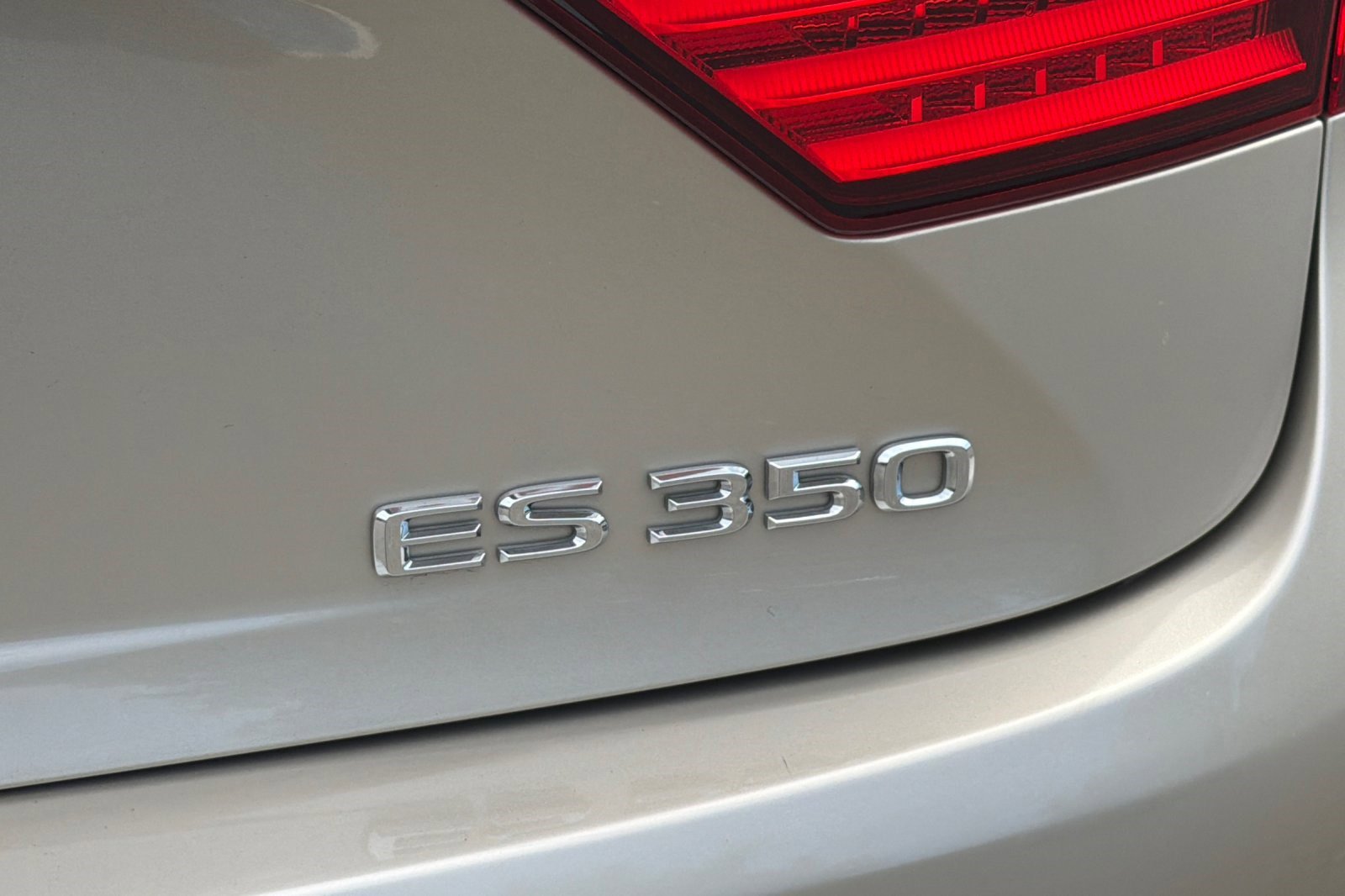 Used 2014 Lexus ES 350 w/ Premium Package FWD image 37