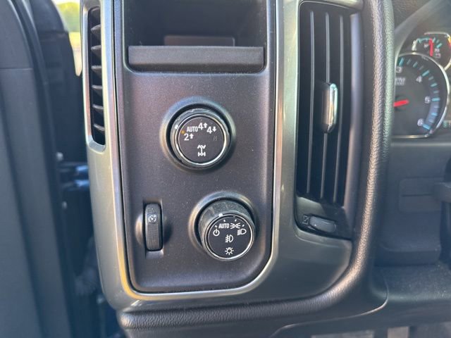 Used 2017 Chevrolet Silverado 1500 LT w/ All Star Edition image 28