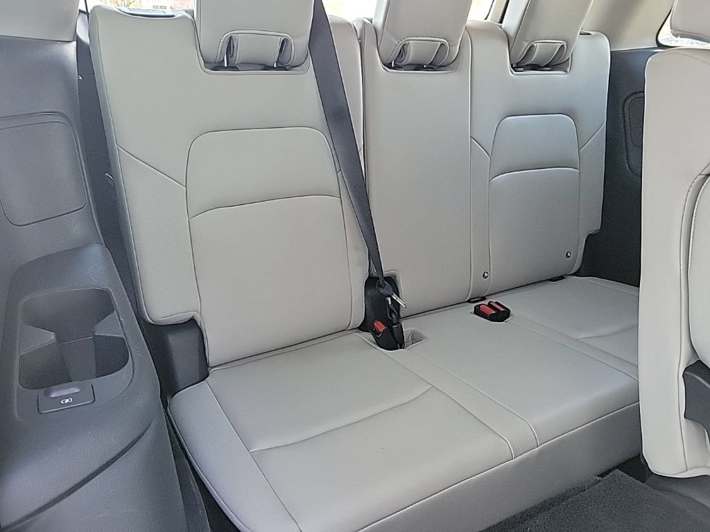 Used 2023 Nissan Pathfinder SL AWD/4WD image 20