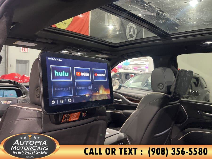 Used 2024 Cadillac Escalade Premium Luxury image 24
