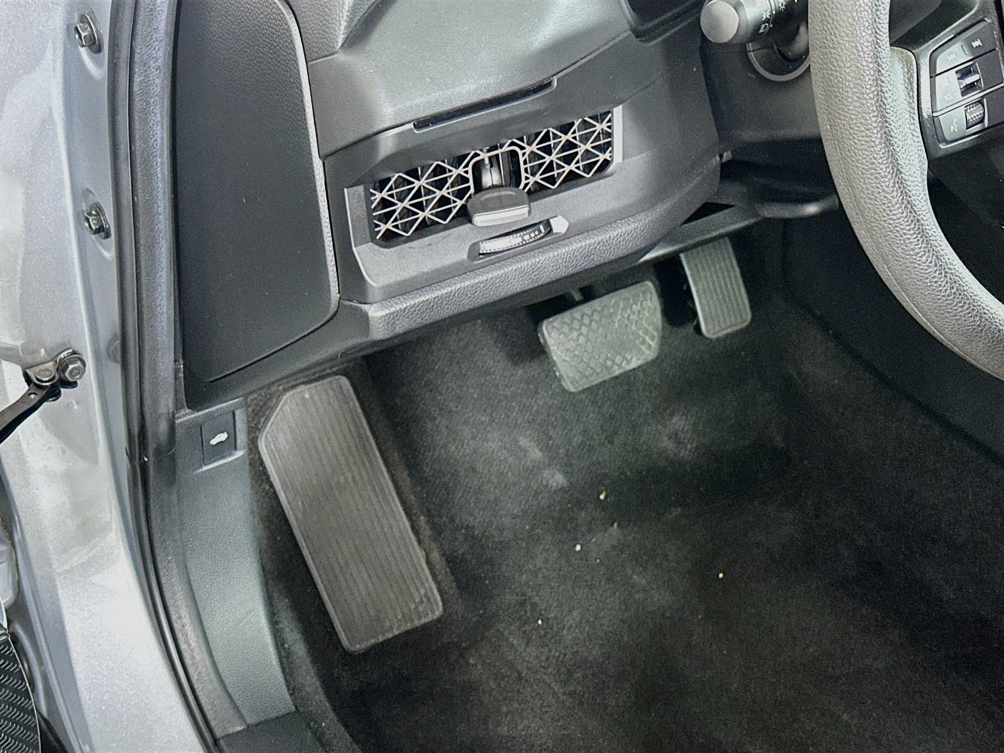 Used 2025 Honda Accord SE image 17