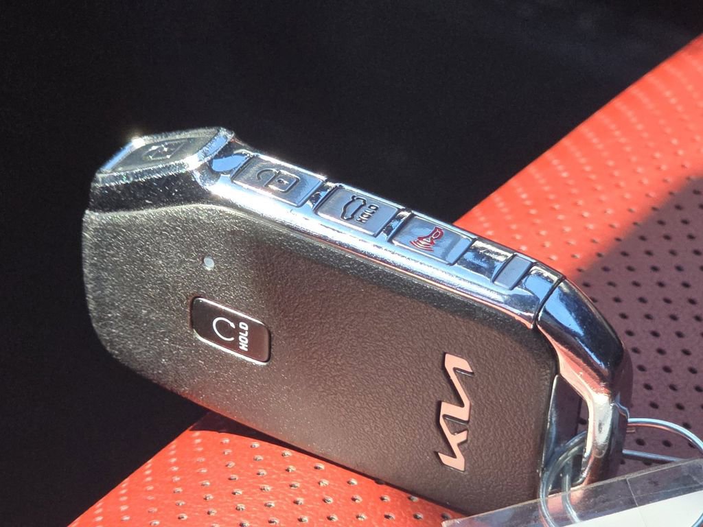 Used 2023 Kia K5 GT-Line image 36