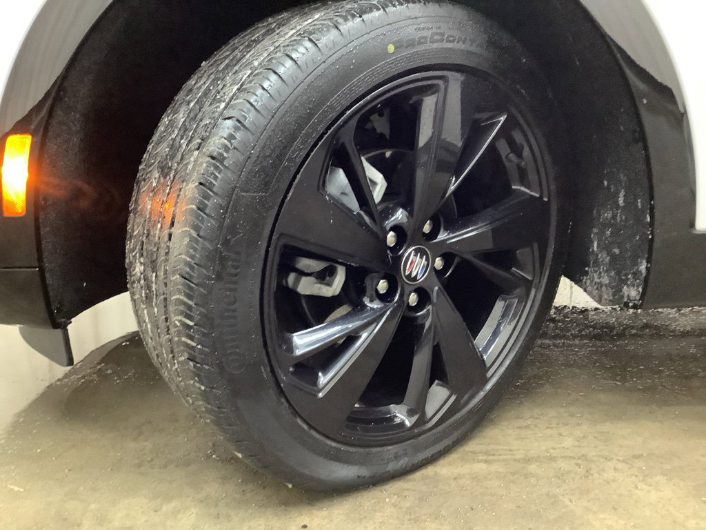 Used 2025 Buick Envision Sport Touring image 30