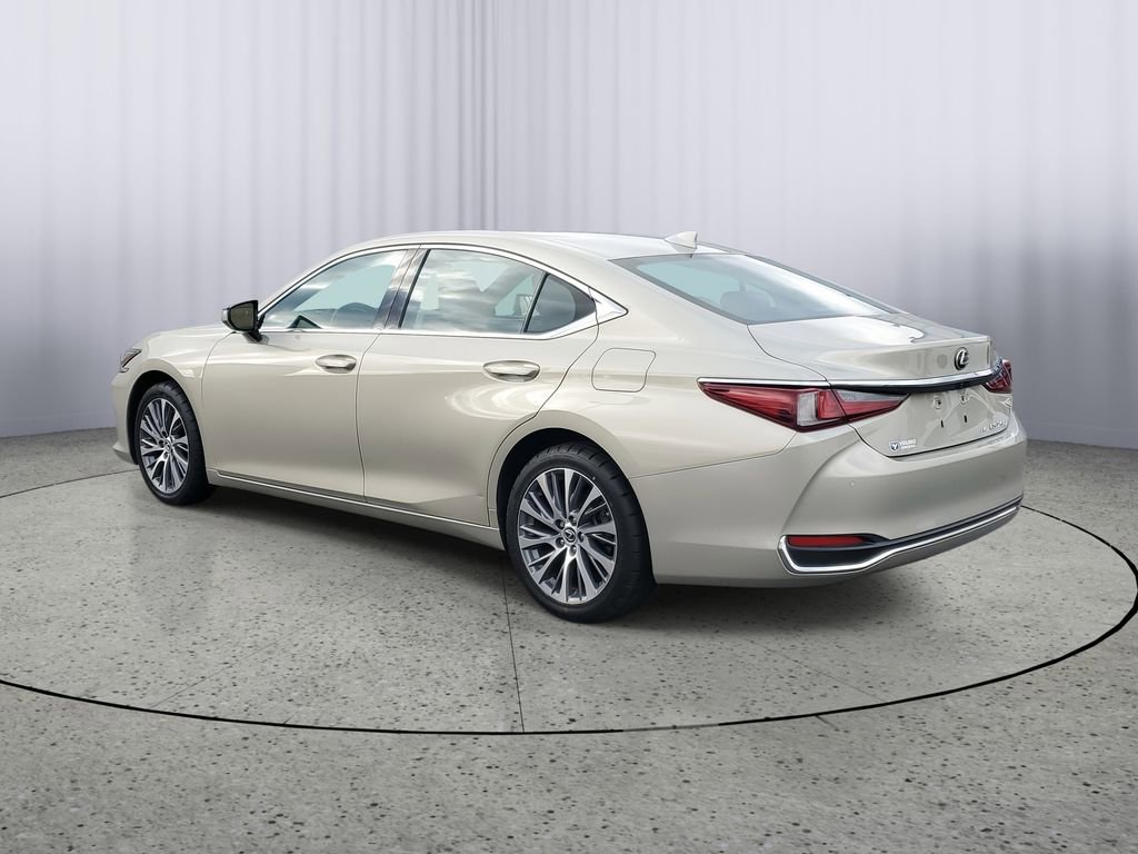 Used 2021 Lexus ES 250 w/ Premium Package image 4