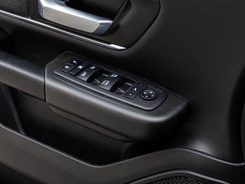 Used 2023 RAM 1500 Big Horn AWD/4WD image 12