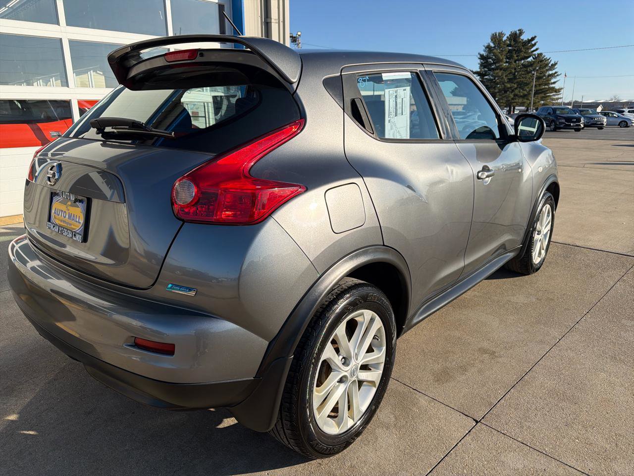Used 2014 Nissan Juke S image 7