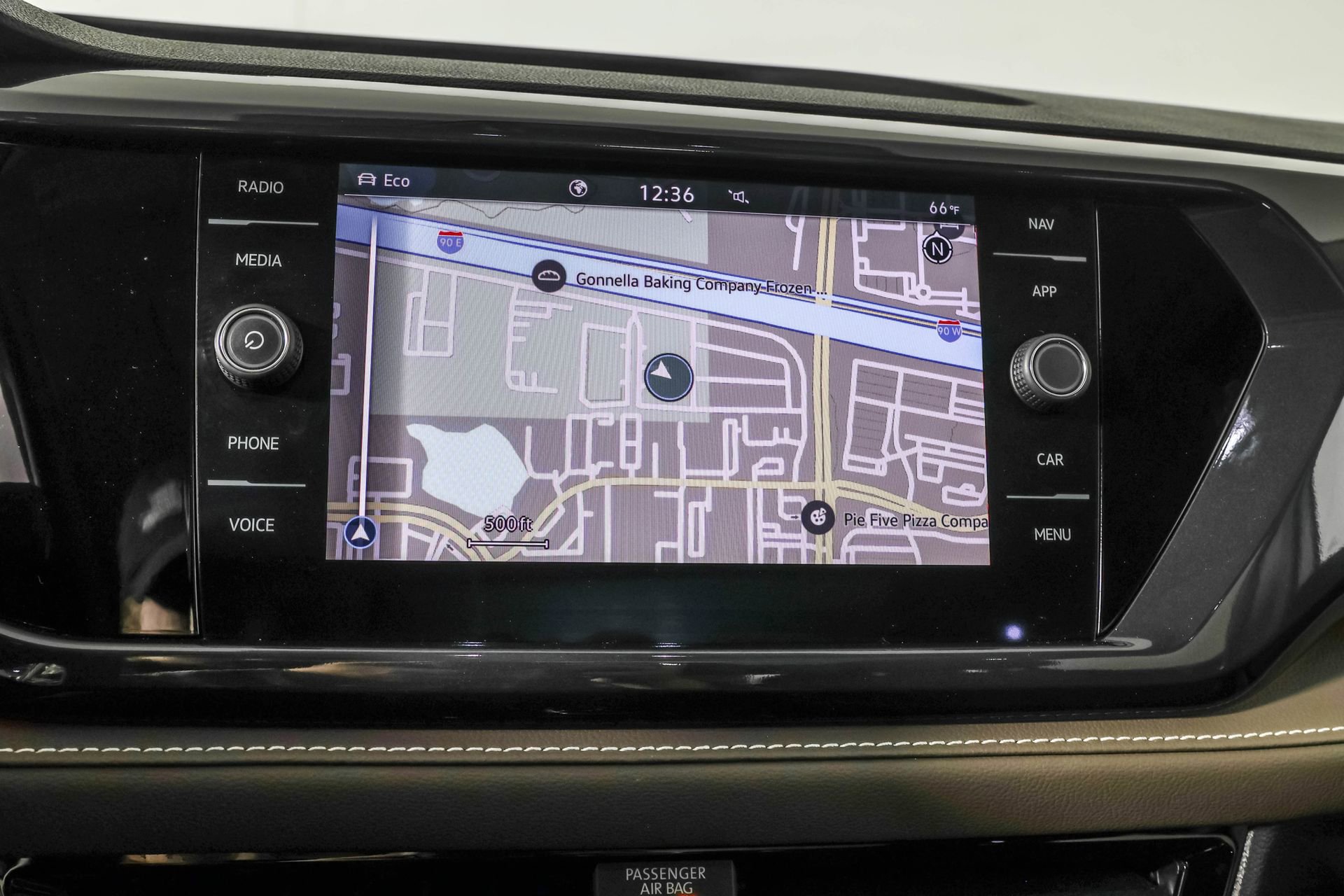 Certified 2024 Volkswagen Taos SEL image 9