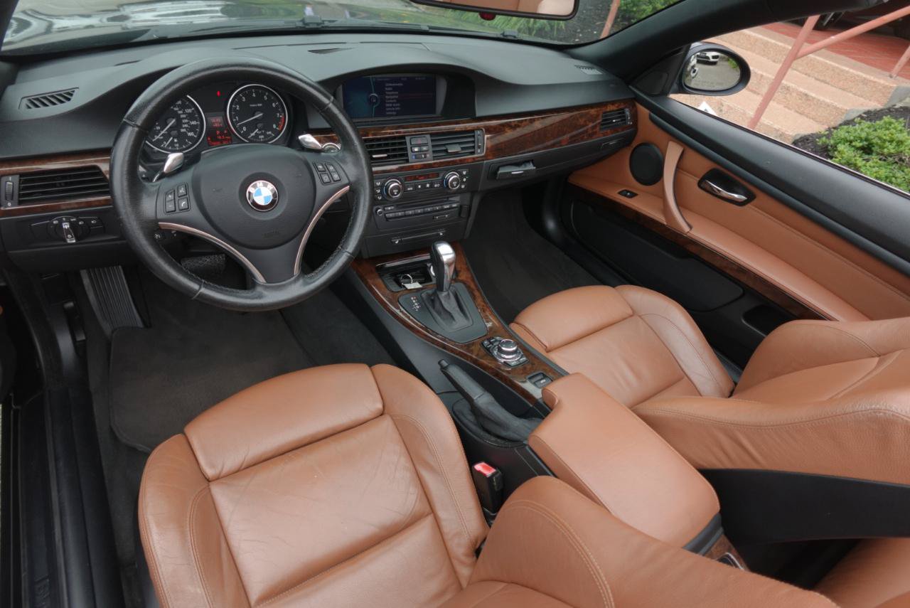 Used 2009 BMW 335i Convertible RWD image 10