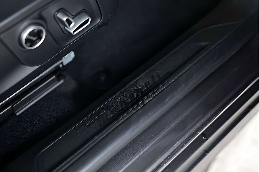 Used 2023 Maserati Levante Modena image 84