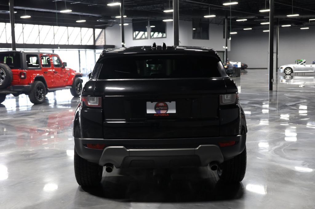 Used 2018 Land Rover Range Rover Evoque SE AWD/4WD image 6