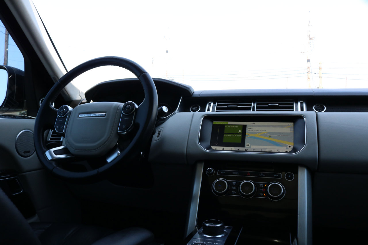 Used 2017 Land Rover Range Rover Supercharged image 58