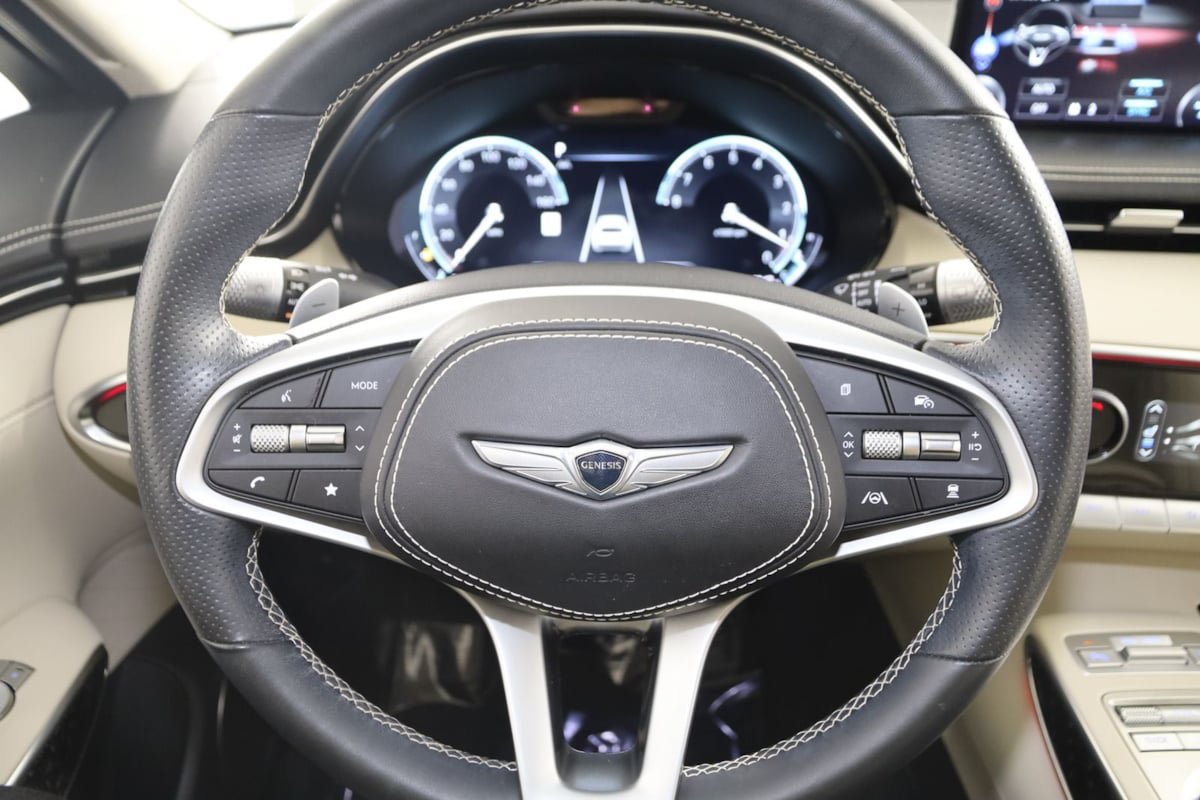 Used 2023 Genesis GV70 3.5T Sport w/ Sport Prestige Package AWD/4WD image 41