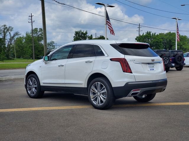 Used 2024 Cadillac XT5 Premium Luxury w/ LPO, Floor Liner Package FWD image 2
